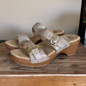 Dansko Sophie Leather Taupe Sand Dollar Double Adjustable Strap Open Toe Clog Si